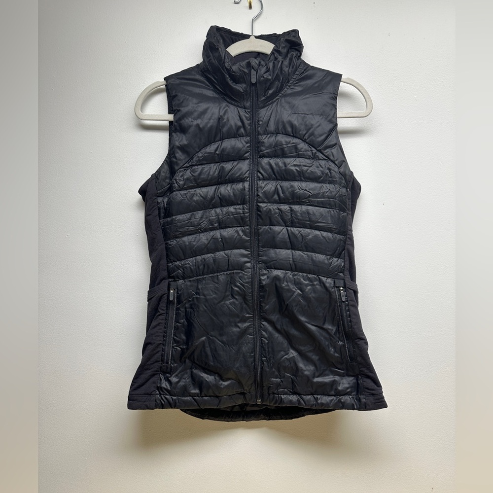 Lululemon Down For A Run Vest II – Size 8 – Black 🖤